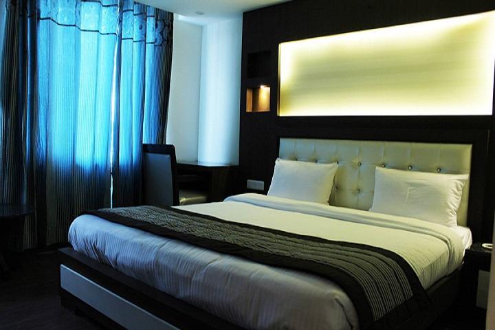 Hotel Opulence Pathankot Exterior photo